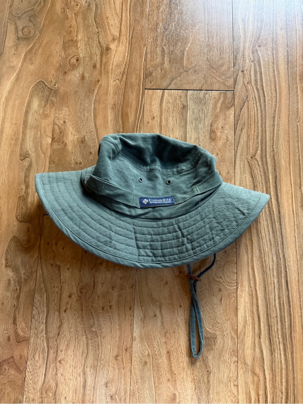 Vintage 90s Columbia made in USA fishing hat
